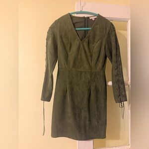 Gianni Bini Green Suede Lace-Up Sleeve Dress